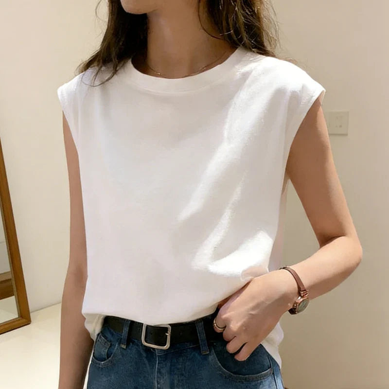 The Essential Luxe Tank from the Everyday Luxe at Lavishly Me
