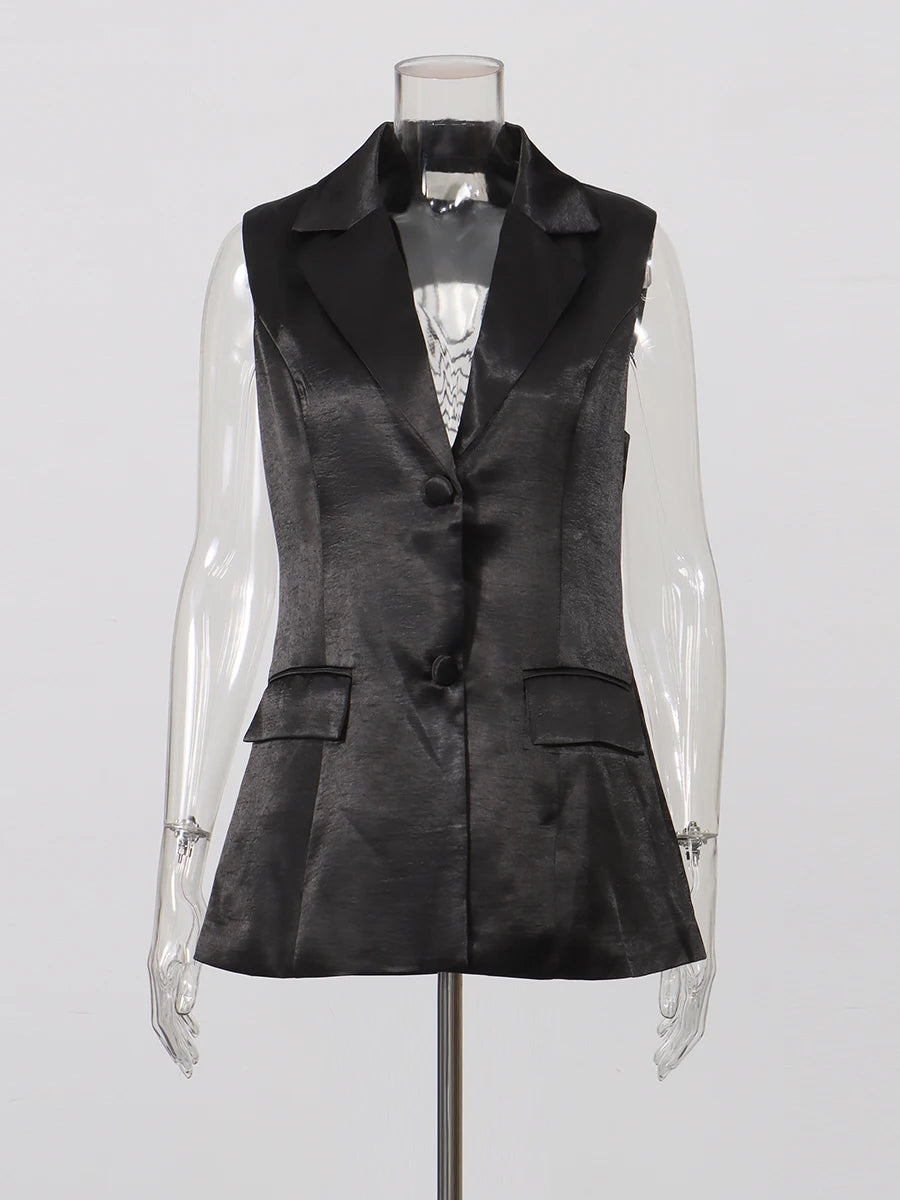 TWOTWINSTYLE Elegant White Cutout Back Sleeveless Blazer for Women Lapel Spliced Pearl Fashion Coat for Formal Office Commute